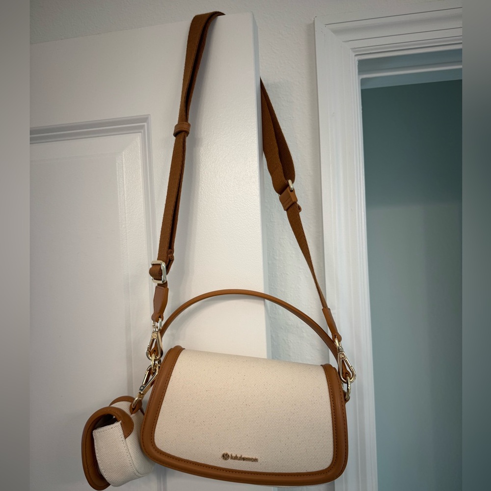 Lululemon Cream and Tan Purse
